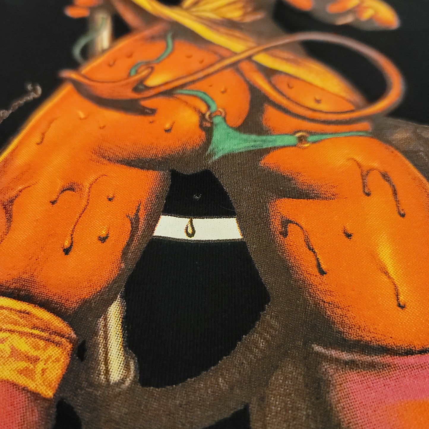 "Devil’ s House Wives vol.1" Pocket T-shirt