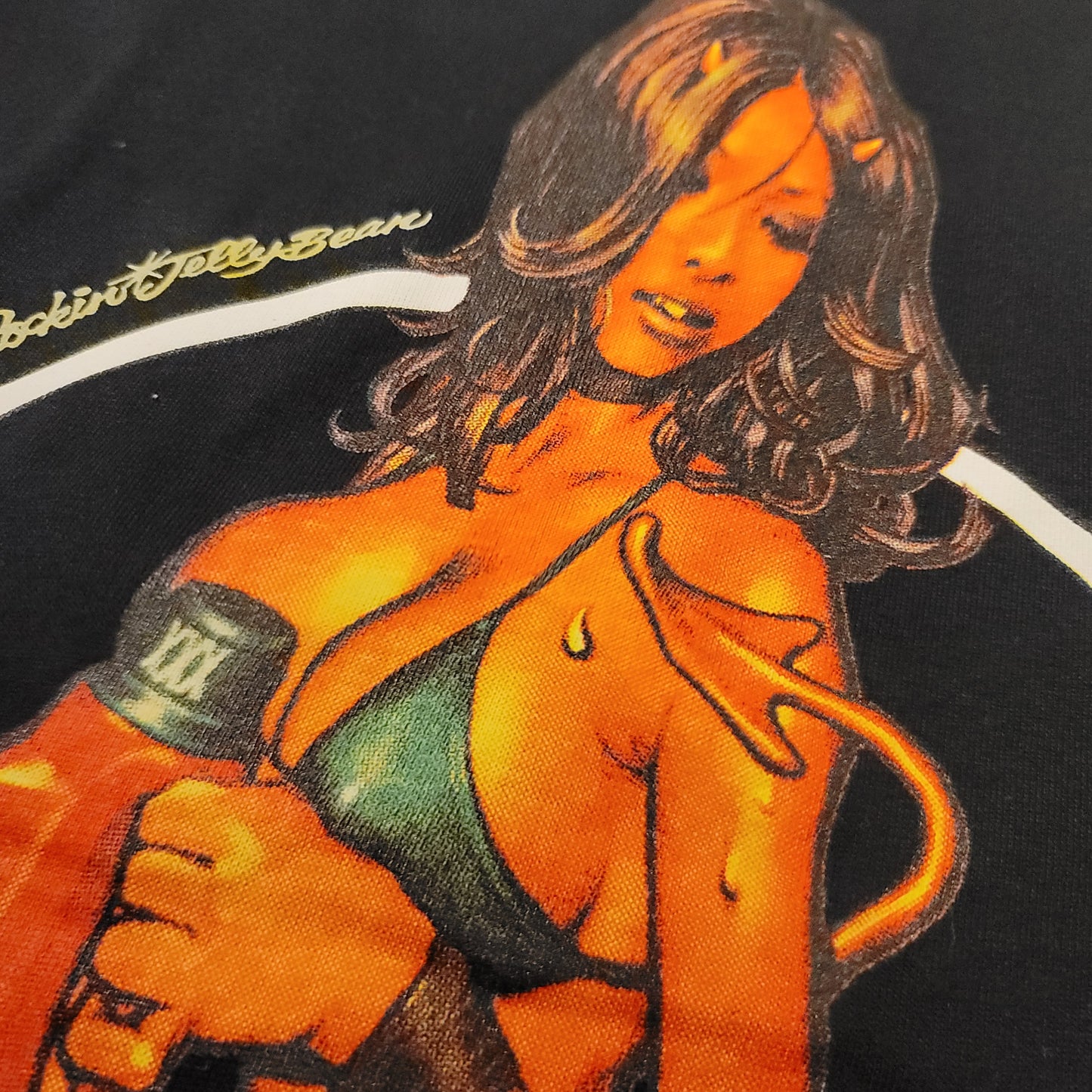 "Devil’ s House Wives vol.2" Pocket T-shirt